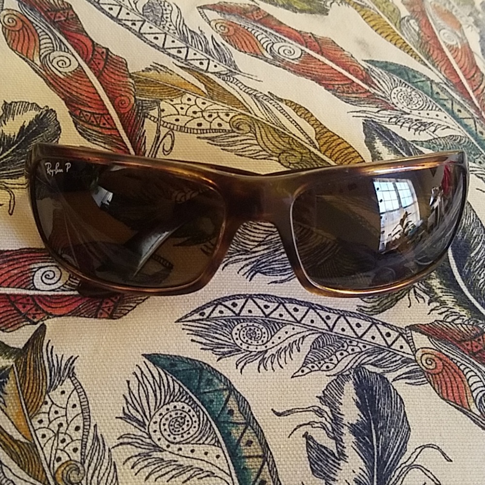 Ray ban sun glasses